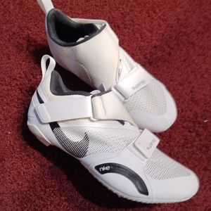 Nike superrep indoor cycling size 9.5 nice